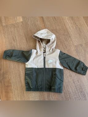 Nike Kids Two-Tone Hooded Windbreaker - Olive & Tan 12 Month
